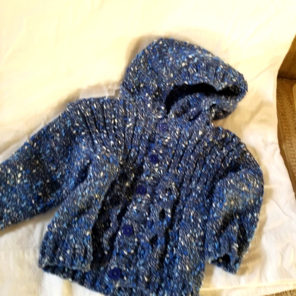 Handmade Knitted Baby Sweater - Picture 1 of 1